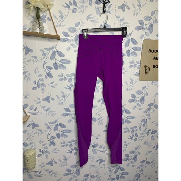 Lululemon Purple Mesh Cut Out Legging Size 4 - Picture 2 of 8